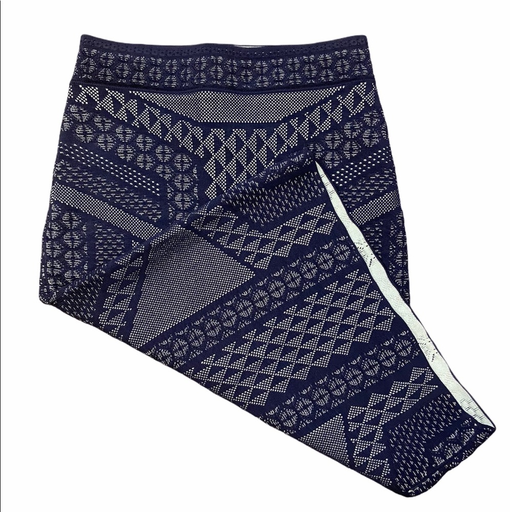 BCBG Maxazria Geometric Navy Printed Pencil Skirt!